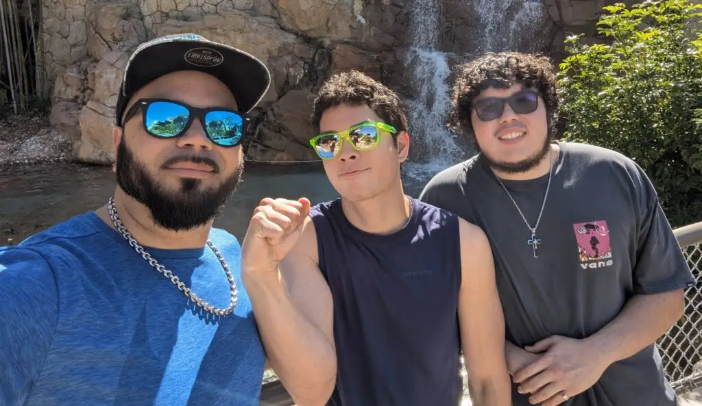 Ricardo Garcia and sons at SeaWorld for VR fitness about page